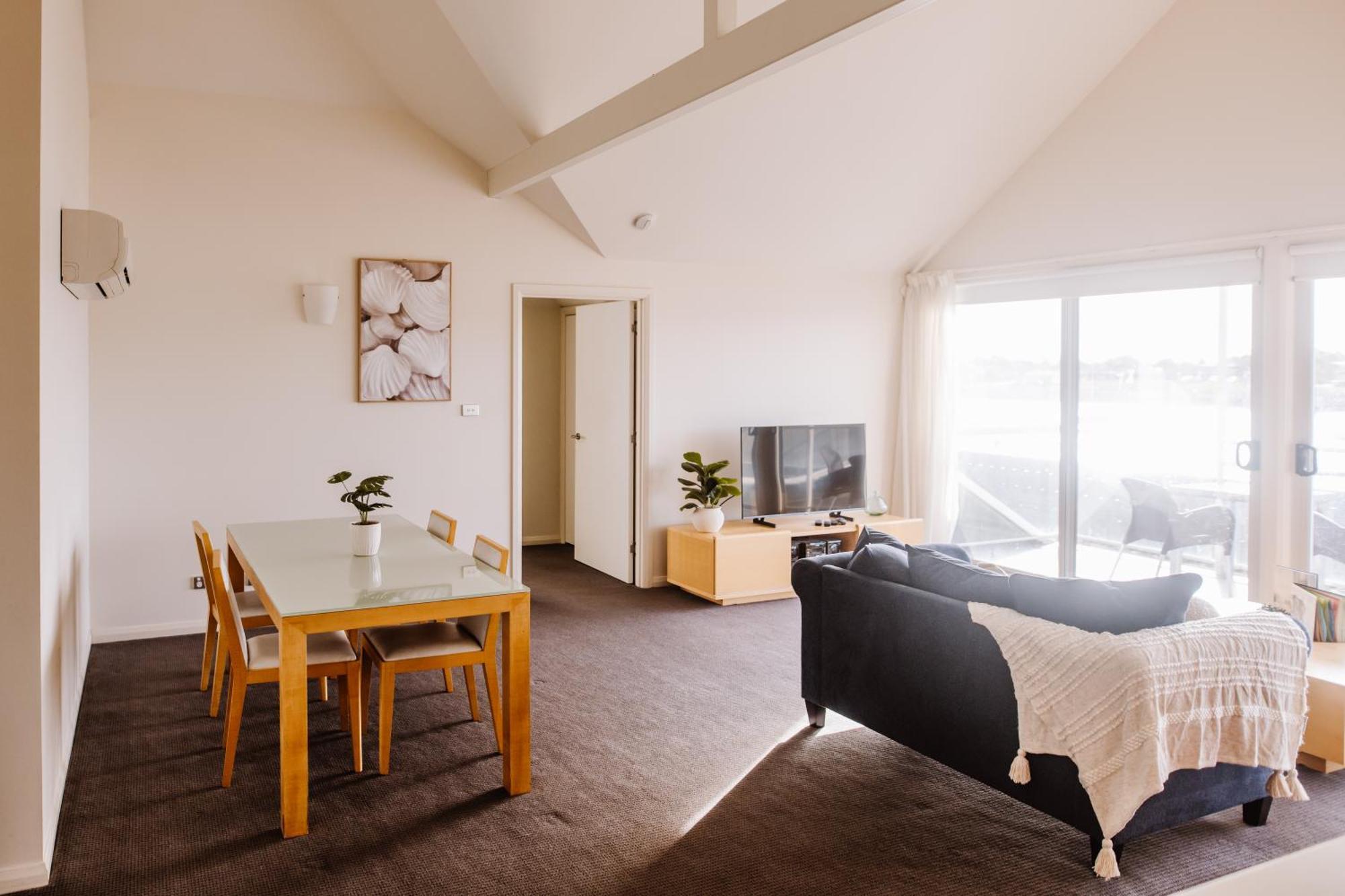 York Cove Hotel Джорджтаун Экстерьер фото